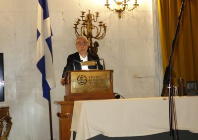 43591459_2175691332754305_1244003248260513792_n(1)